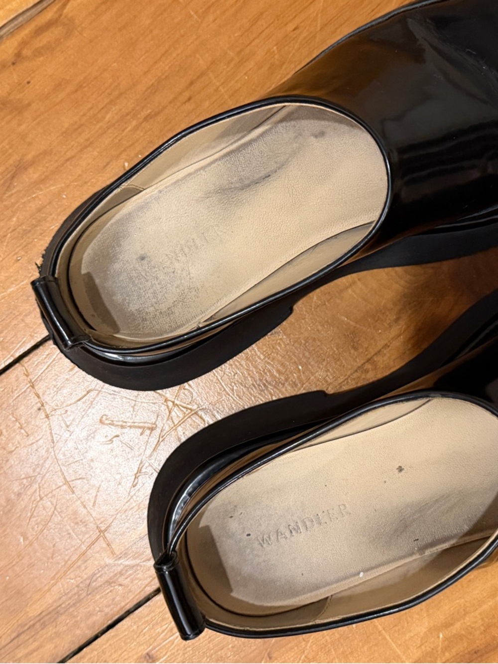 Wandler Rosa Black Gloss Leather Backless Loafers - Picture 6 of 10